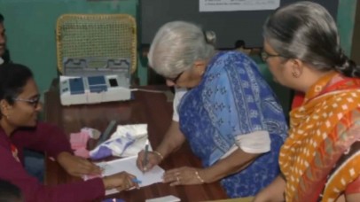 विधानसभा चुनाव: खड़गे, राहुल ने जनता से 'प्रजाला तेलंगाना' के लिए मतदान की अपील की