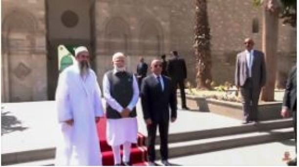 प्रधानमंत्री मोदी ने काहिरा की अल हाकिम मस्जिद का दौरा किया