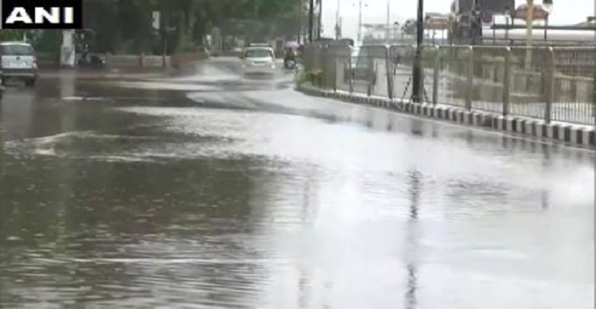 गोवा: पणजी समेत कई इलाकों में बारिश जारी।