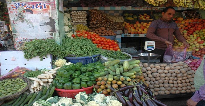 मंडियों में फलों की आवक 80 और सब्जियों की 60 फीसदी तक घटी, शहरों में हो सकती है किल्लत