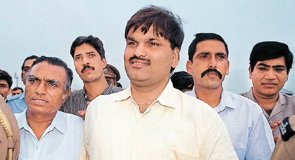 हर्षद मेहता फर्जी रसीदों के जरिए बैंकों से पैसे लेकर शेयरों में लगाता था हर्षद मेहता फर्जी रसीदों के जरिए बैंकों से पैसे लेकर शेयरों में लगाता था