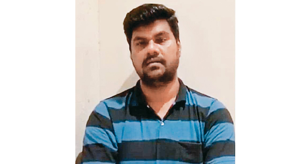 एनसीबी के गवाह प्रभाकर सेल ने दावा किया है कि उसने के.पी. गोसावी और सैम डिसूजा के बीच सौदेबाजी की बातचीत सुनी थी। एनसीबी के गवाह प्रभाकर सेल ने दावा किया है कि उसने के.पी. गोसावी और सैम डिसूजा के बीच सौदेबाजी की बातचीत सुनी थी।