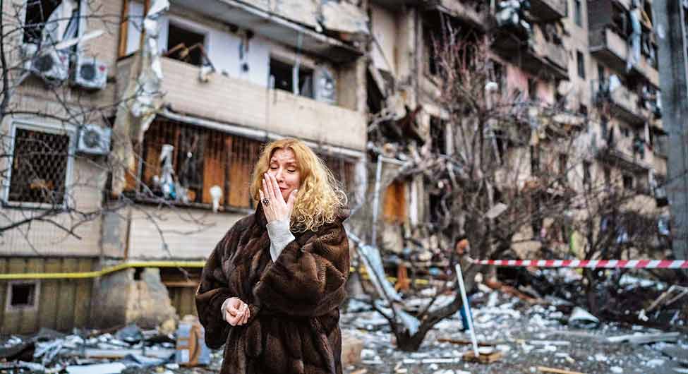 रूस ने यूक्रेन के रिहायशी इलाकों पर भी बम और रॉकेट बरसाए हैं रूस ने यूक्रेन के रिहायशी इलाकों पर भी बम और रॉकेट बरसाए हैं