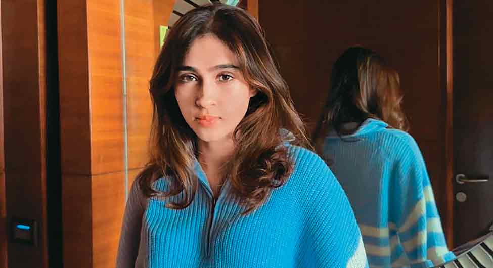 पश्मीना रोशन पश्मीना रोशन