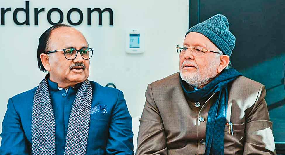 अमेरिका में सुरेश खन्ना अमेरिका में सुरेश खन्ना