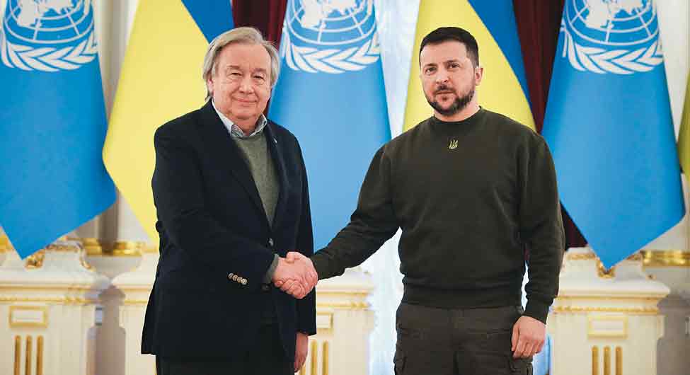 यूएन महासचिव ने बढ़ाया यूक्रेन के राष्ट्रपति जेलेंस्की की ओर दोस्ती का हाथ