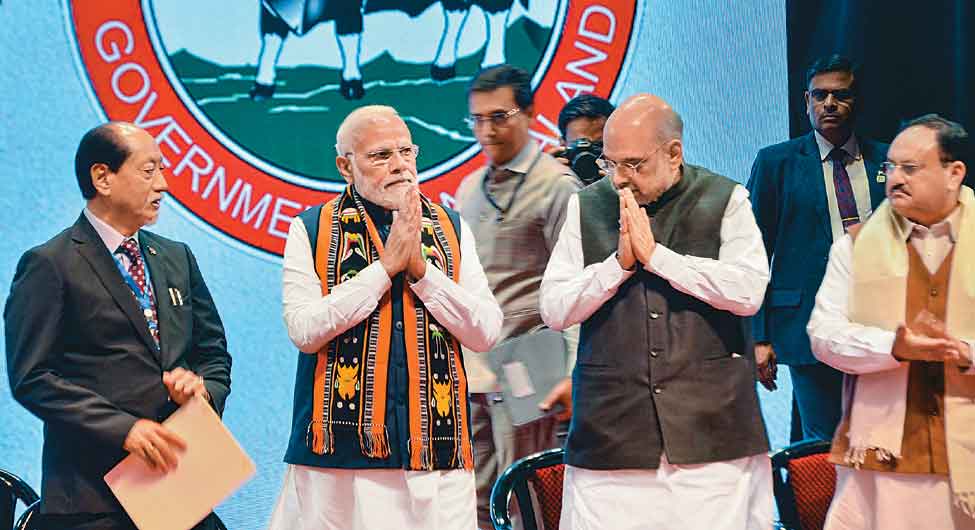 चुकता प्रचारः (बाएं से) प्रधानमंत्री मोदी, अमित शाह और जेपी नड्डा चुकता प्रचारः (बाएं से) प्रधानमंत्री मोदी, अमित शाह और जेपी नड्डा