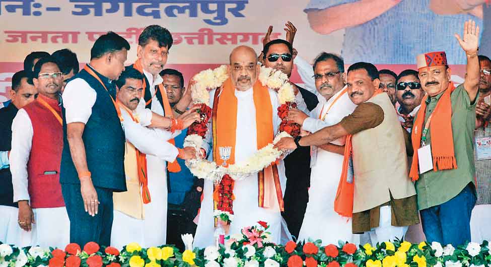 छत्तीसगढ़ की एक चुनावी रैली में अमित शाह छत्तीसगढ़ की एक चुनावी रैली में अमित शाह