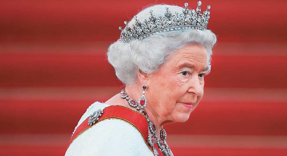 ब्रिटेन: महारानी विदा ब्रितानी लोकतंत्र की नई चुनौतियां